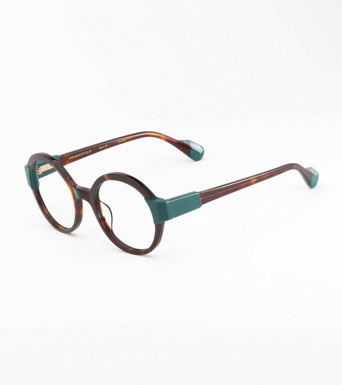 WOODYS ATELIER KISS 02